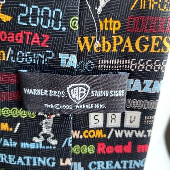Warner Brothers 1999 y2k Cartoon Character Vintage Silk Tech Web Tie like NEW - Picture 3 of 5